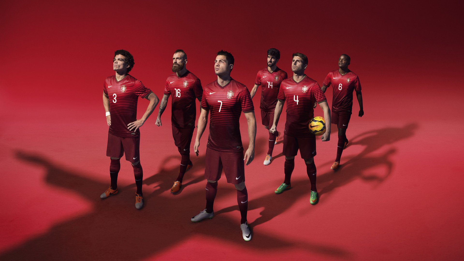 《CS_GO年度大赛，冠军归属悬念激烈激烈》，csgo每年的比赛